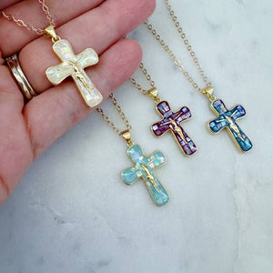 Mother of Pearl Style Crucifix 18 Inch Chain